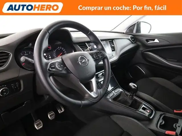 Opel Grandland view 12