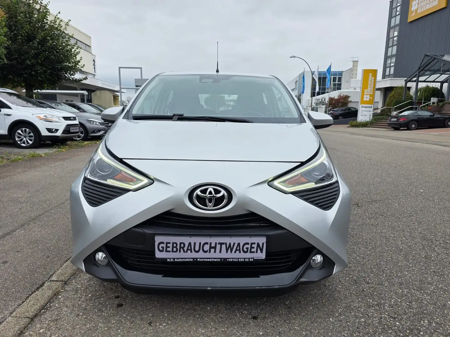 Toyota Aygo AYGO x-play Team D*1. Hand*Kamera*Klima* Silber - 2