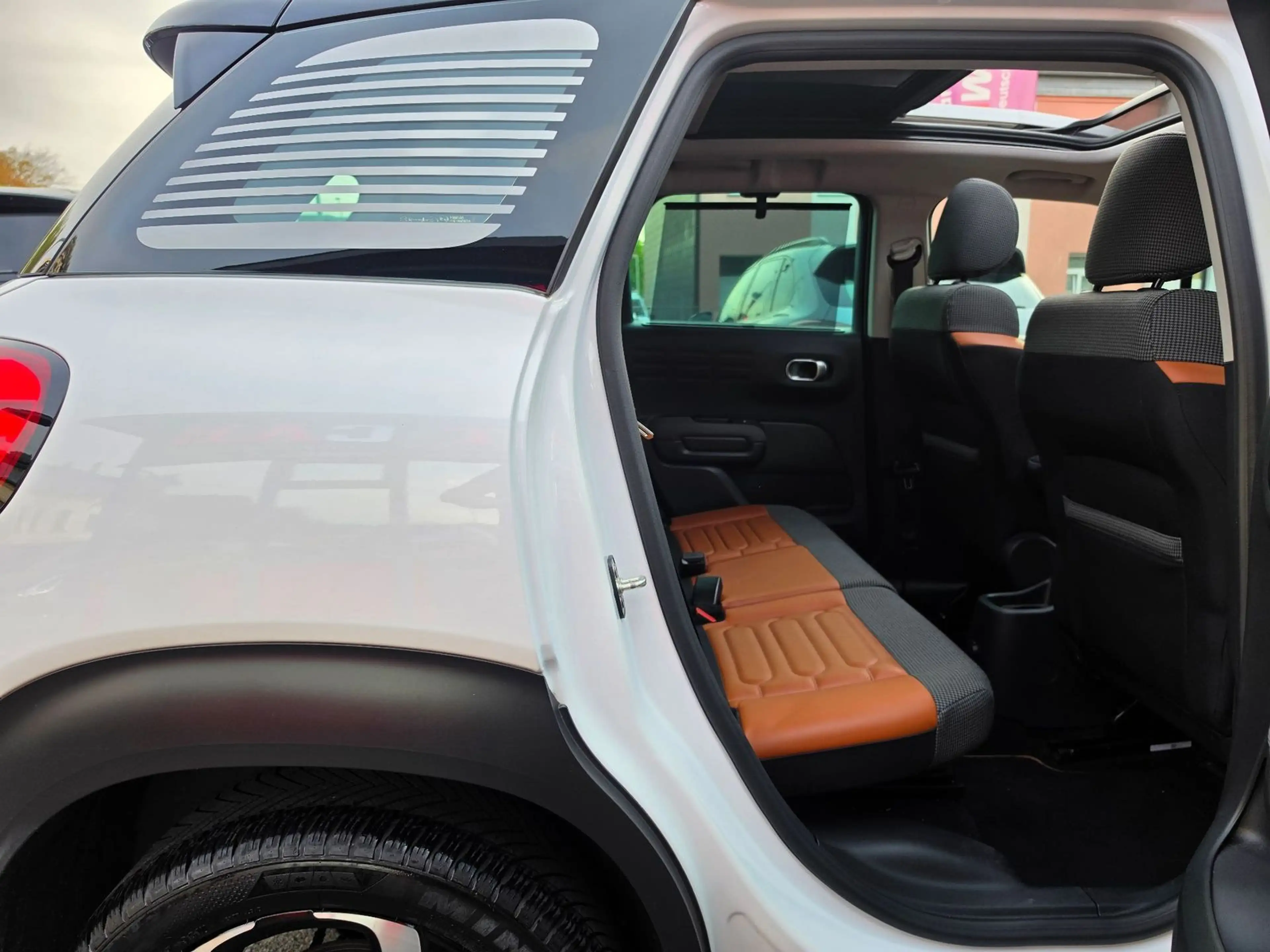 Citroen C3 Aircross 1.2|110 Shine|Pano|Kamera| — photo 13