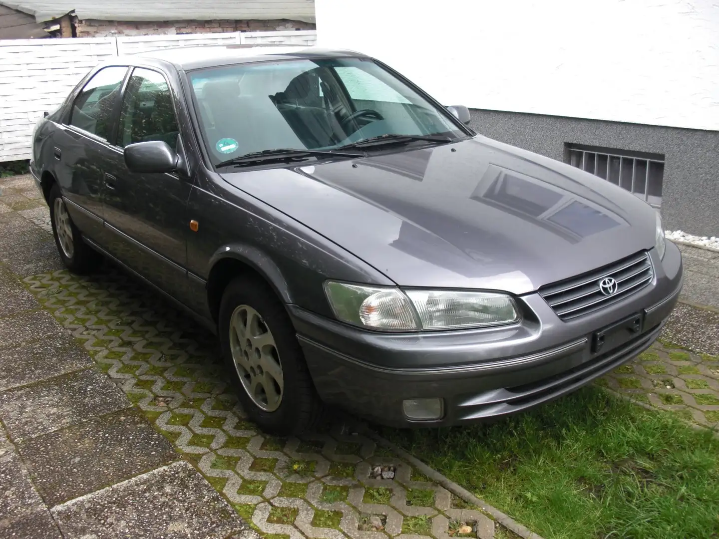 Toyota Camry 3.0 V6 Paars - 1
