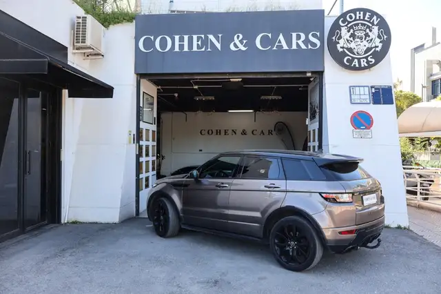Land Rover Range Rover Evoque view 4