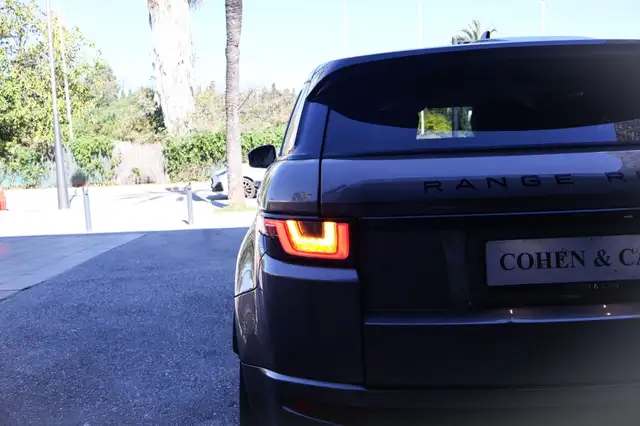 Land Rover Range Rover Evoque view 13