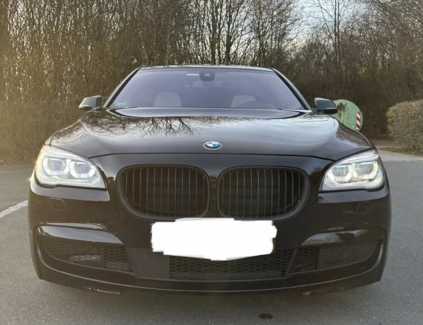 BMW 740 740d xDrive - M-Paket - Allrad - Individual Noir - 2