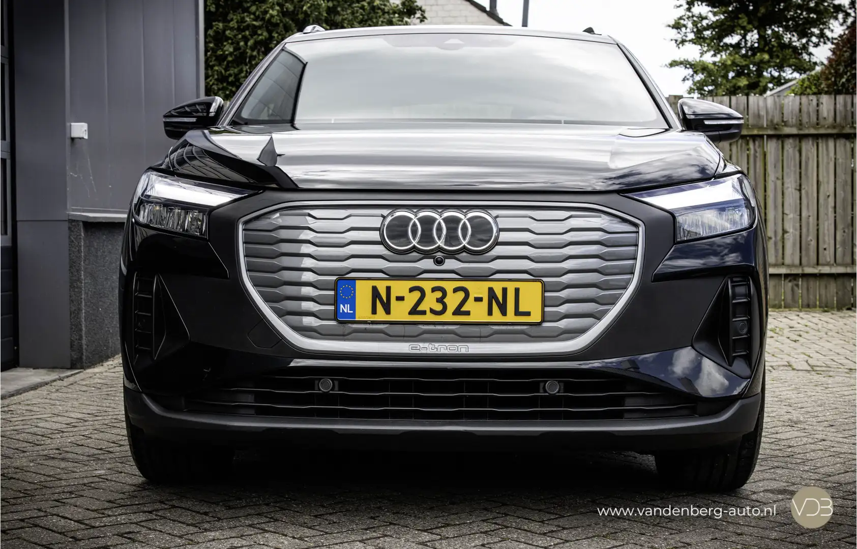 Audi Q4 e-tron 35 Launch edition Apple Carplay Origineel NL Zwart - 2