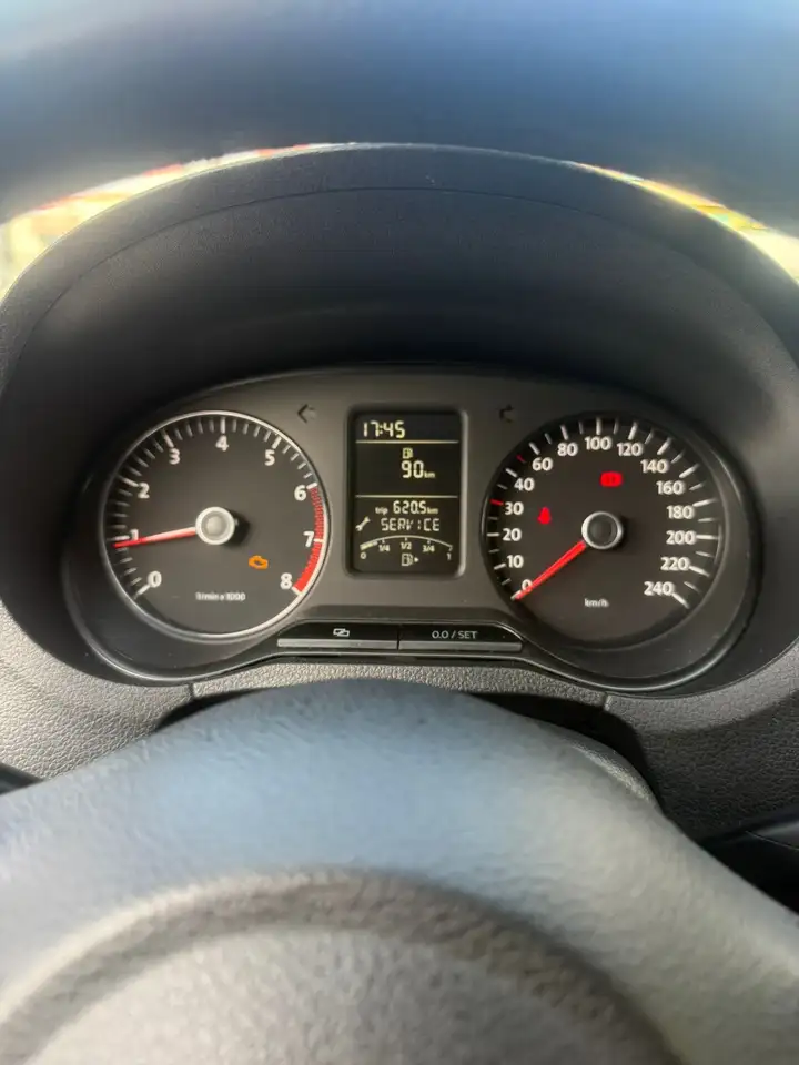 Volkswagen Polo Citadine 5 portes — photo 5