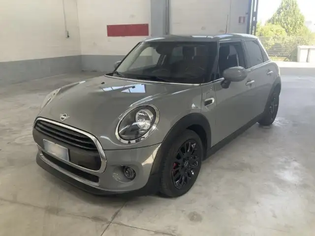 MINI One First 5p 1.5 75cv Neopatentati