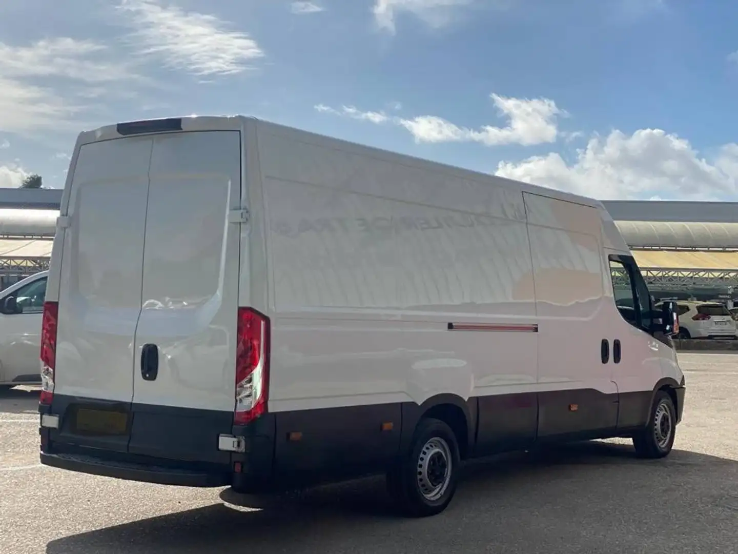 Iveco Daily 2.3 TD 35S 12 V 3520/H2 - Blanco - 1