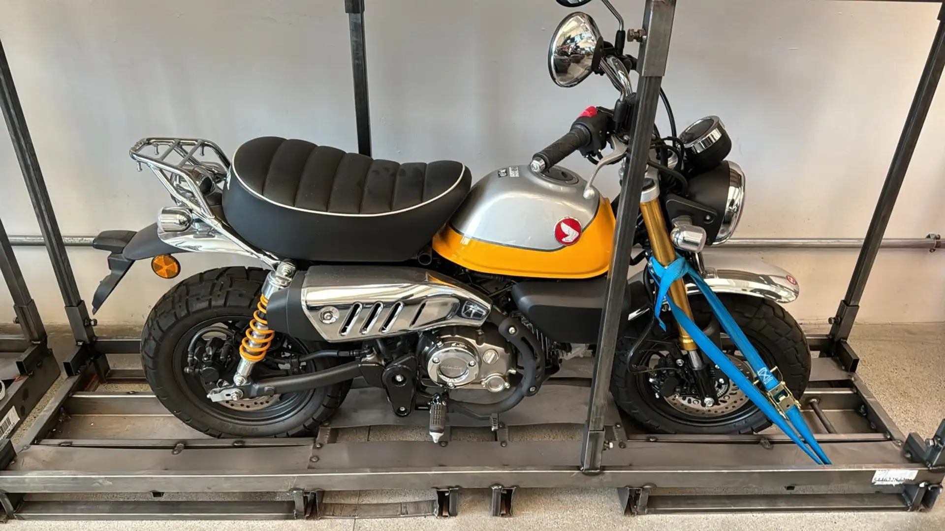 Honda Monkey 125 Giallo - 1