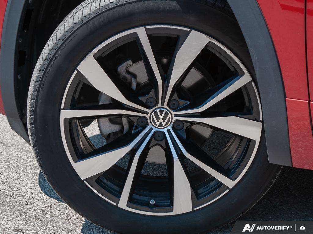used 2024 Volkswagen Atlas car, priced at $42,900