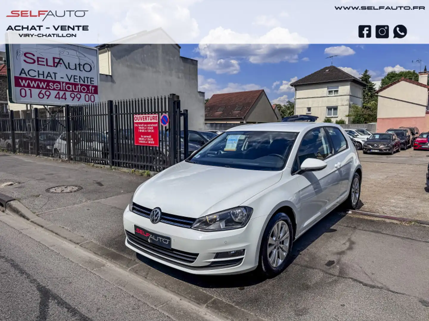 Volkswagen Golf 1.2 TSI 105CH BLUEMOTION TECHNOLOGY CONFORTLINE 3P Blanc - 1