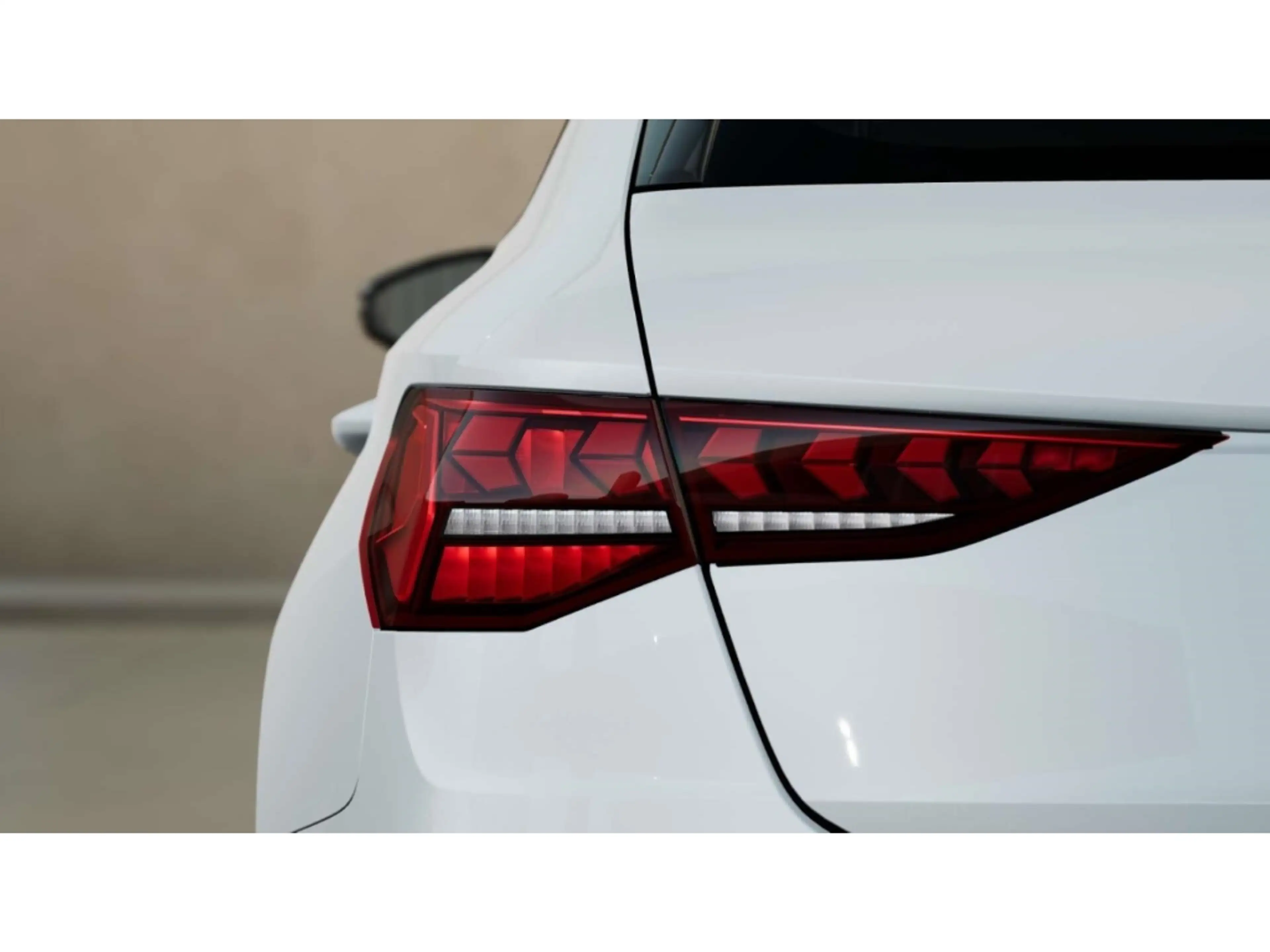 Audi S3 Sportback TFSI quattro P-Dach/Carbon/NAV/360 — photo 12