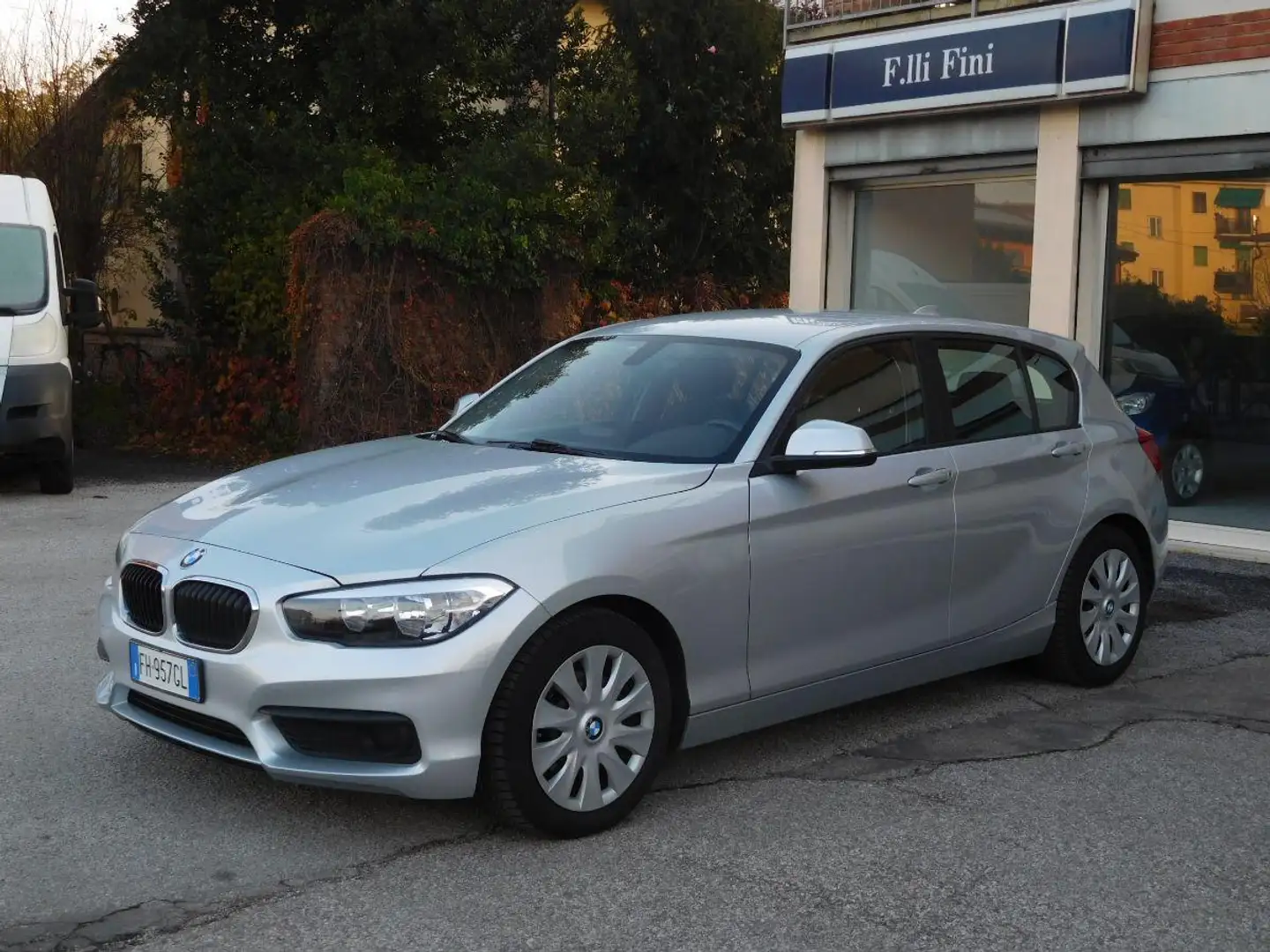 BMW 116 d 5p. Business Grigio - 1