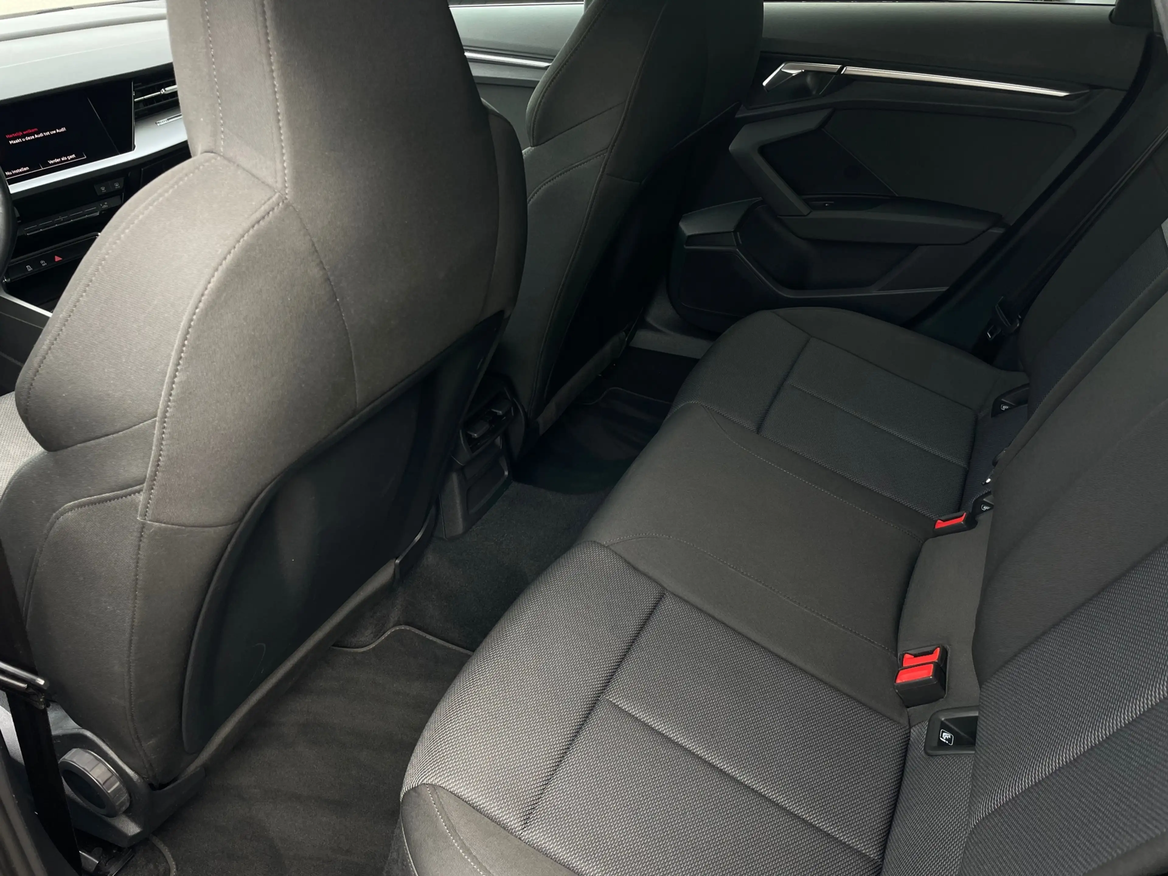 Audi A3 Sportback 30 TFSI Business S-TRONIC 1E EIG ORG NL| — photo 8