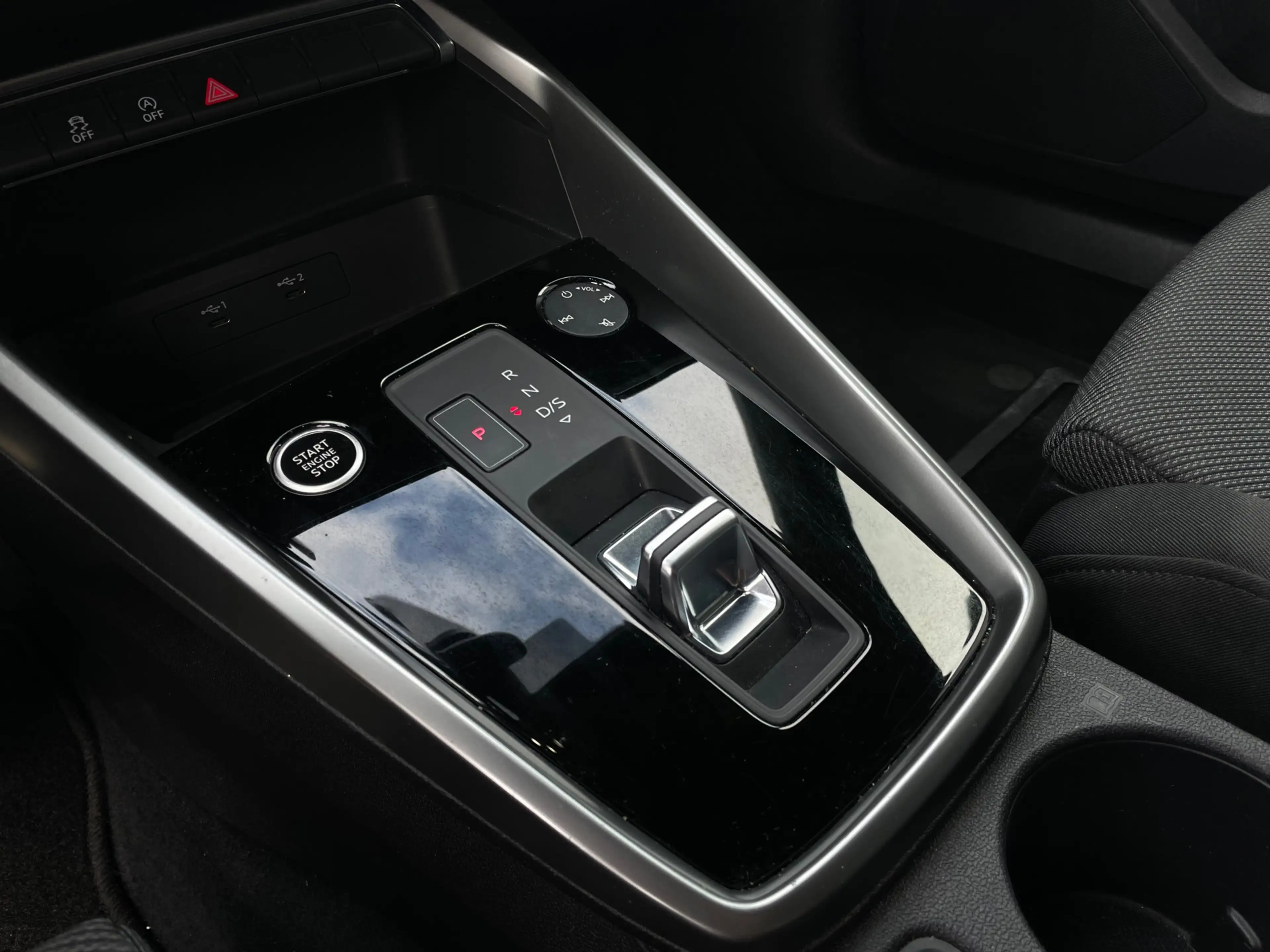 Audi A3 Sportback 30 TFSI Business S-TRONIC 1E EIG ORG NL| — photo 13