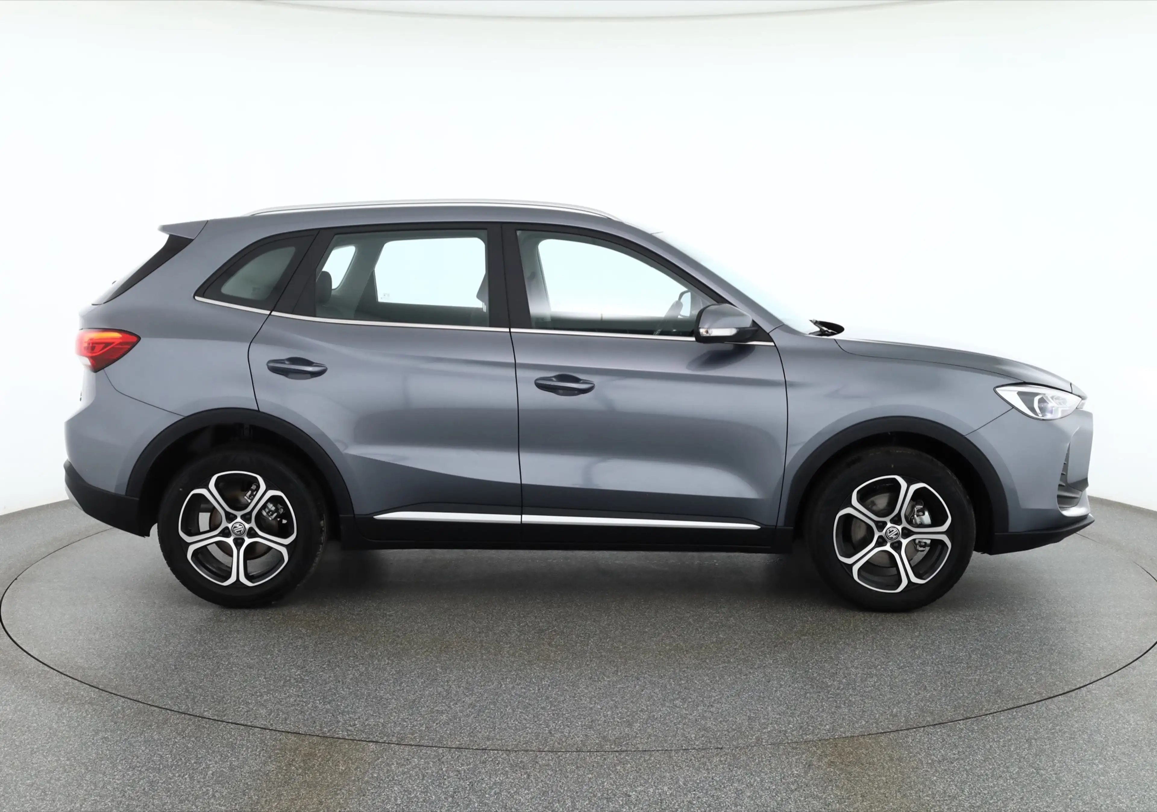 MG ZS 1.5 Hybrid Comfort Aut. LED ACC Navi Kamera — photo 6