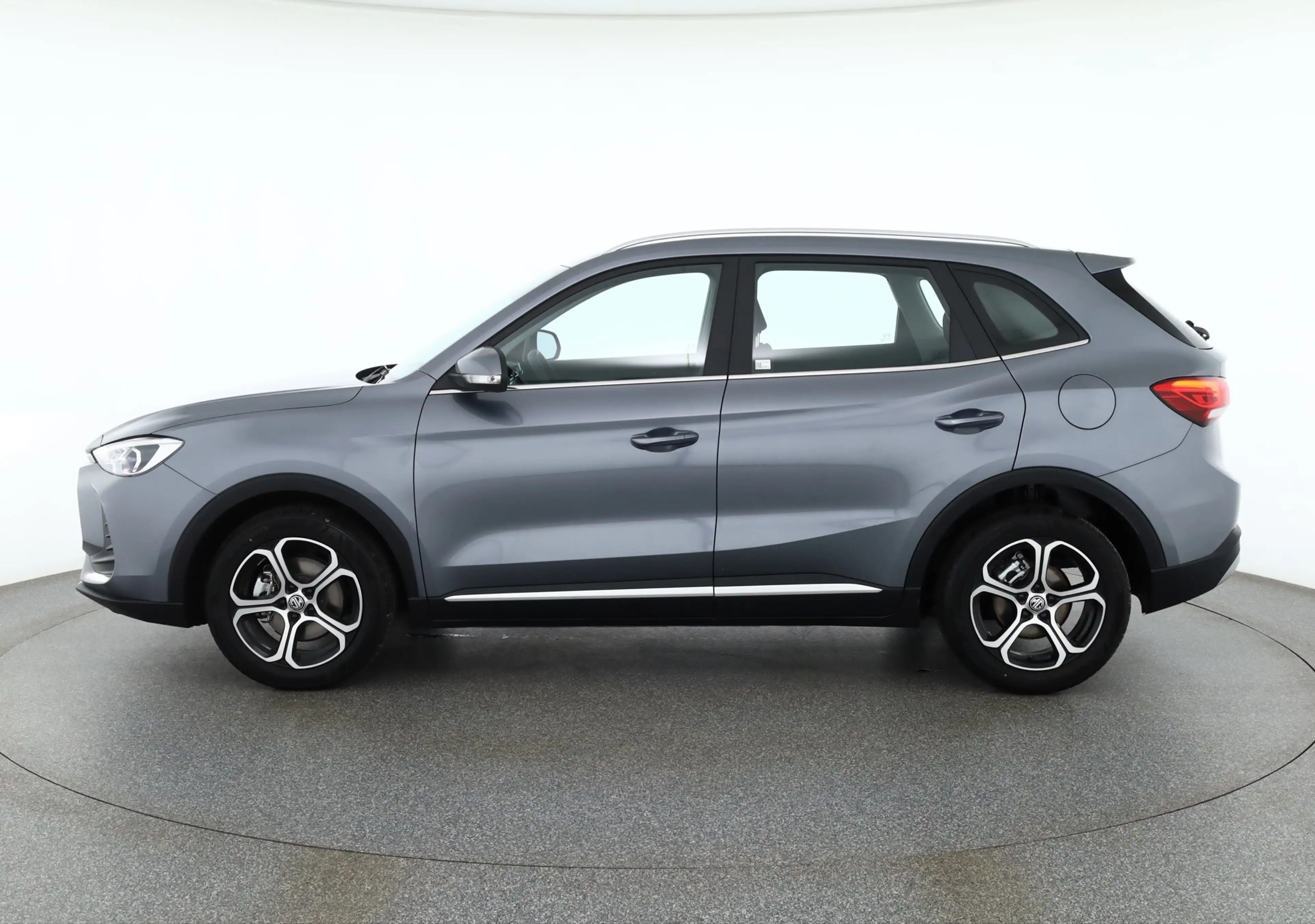 MG ZS 1.5 Hybrid Comfort Aut. LED ACC Navi Kamera — photo 2