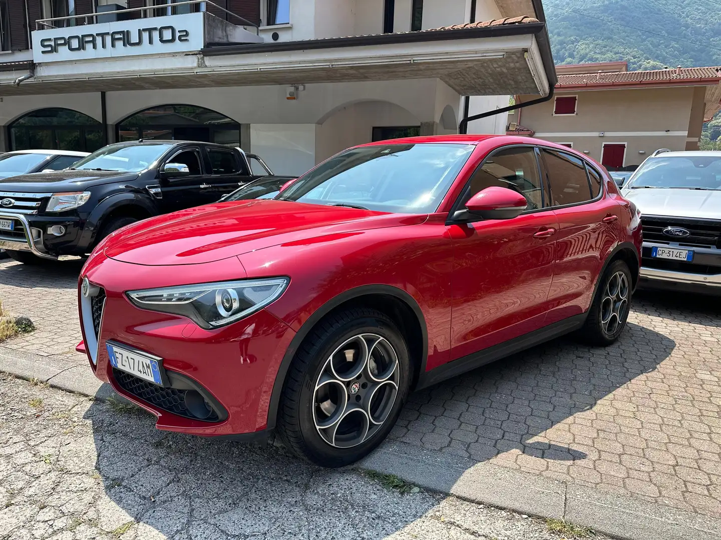 Alfa Romeo Stelvio Stelvio 2.2 t Executive Q4 190cv auto my19 Rosso - 2