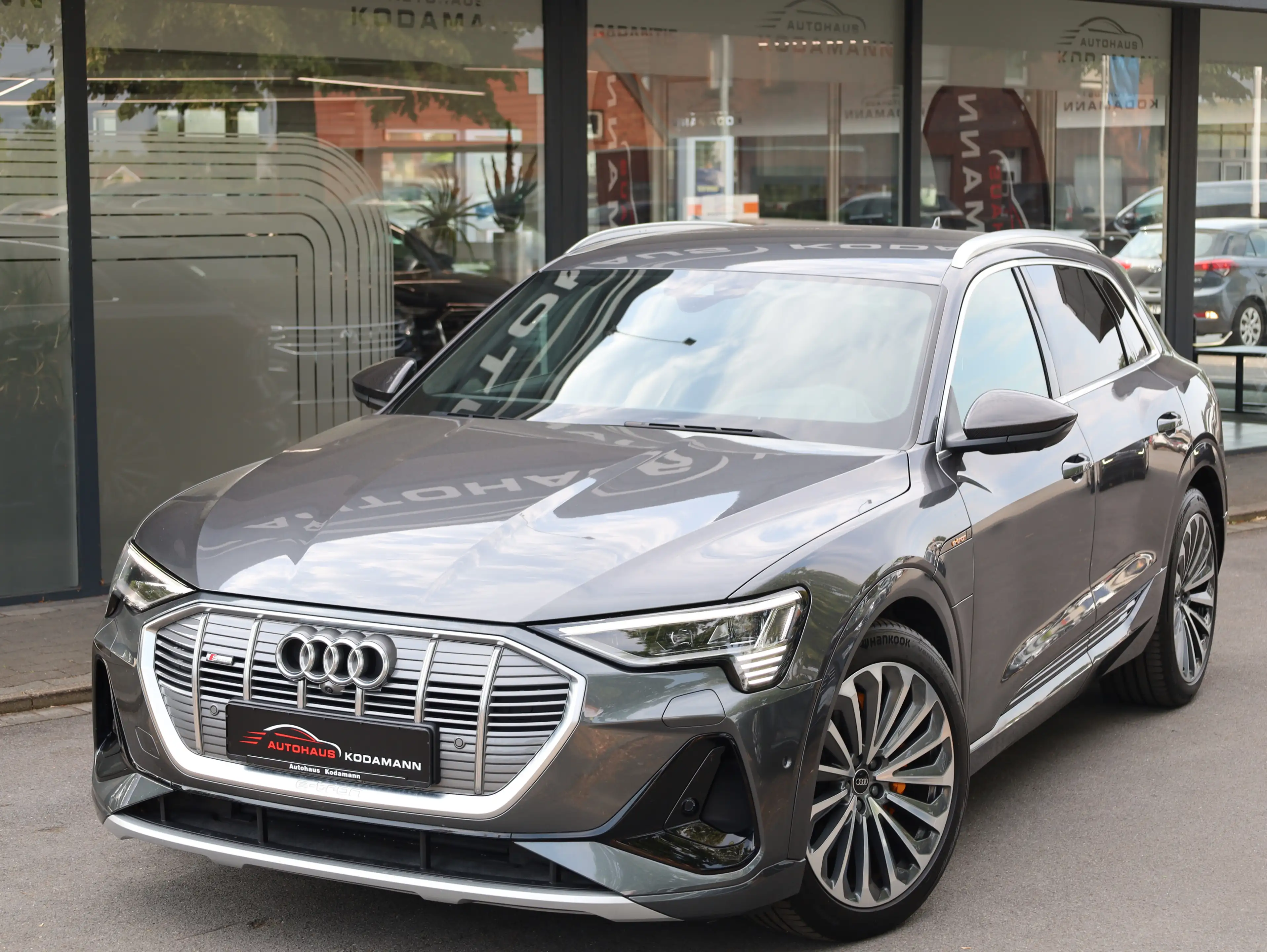 Audi e-tron 55 quattro S-Line*Memory*Luft*AHK*21Alu — photo 2