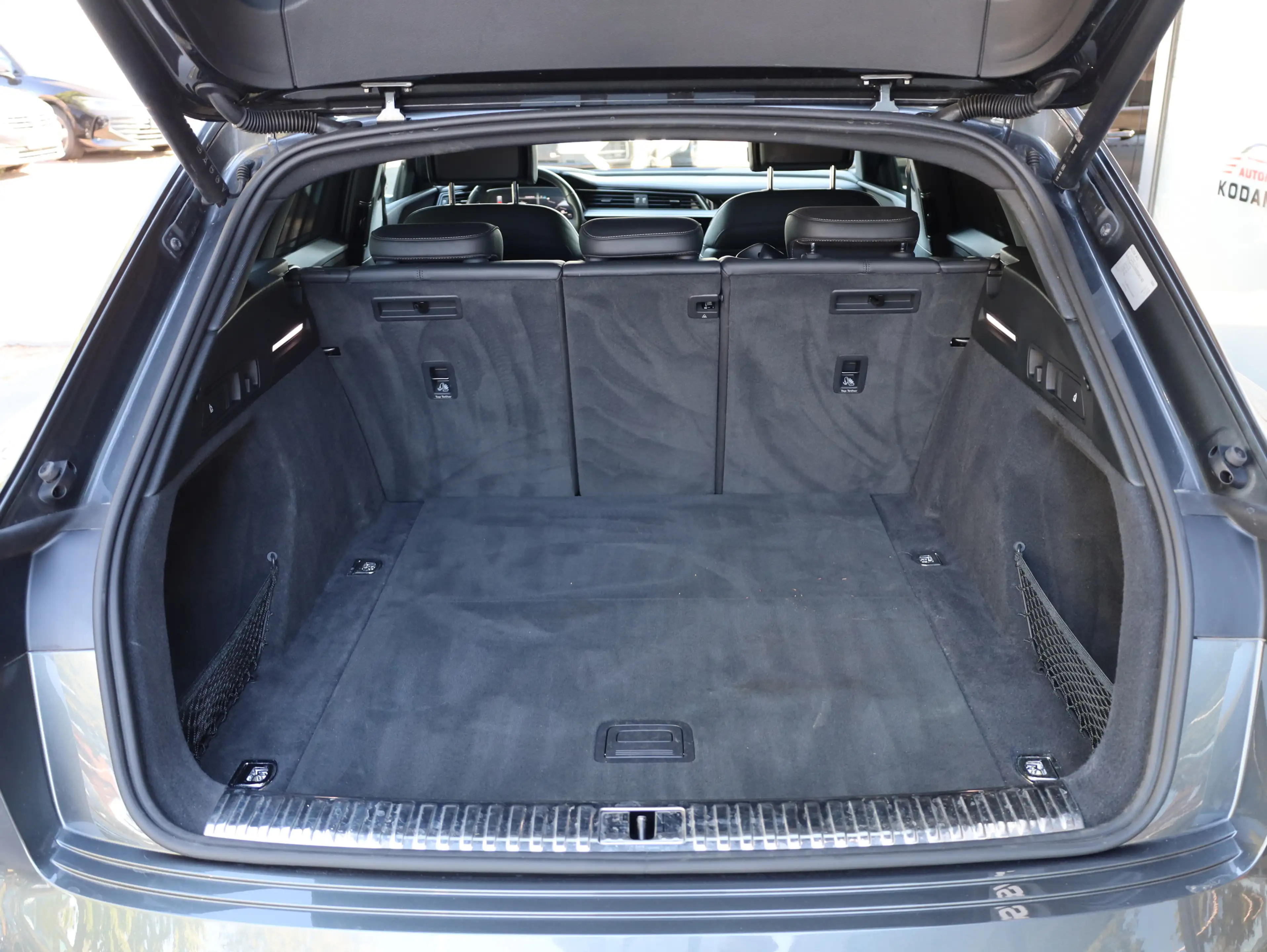 Audi e-tron 55 quattro S-Line*Memory*Luft*AHK*21Alu — photo 13