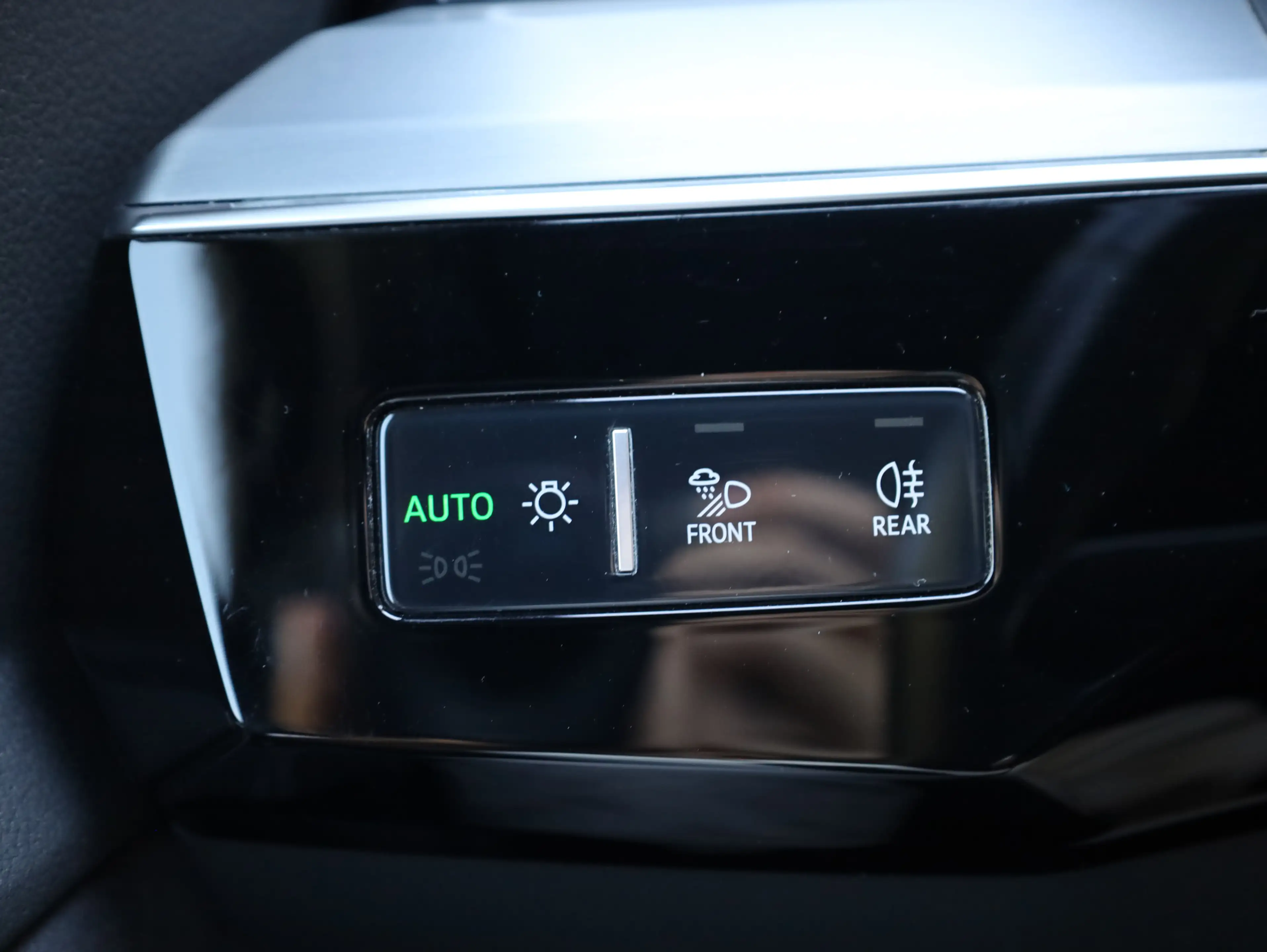 Audi e-tron 55 quattro S-Line*Memory*Luft*AHK*21Alu — photo 26