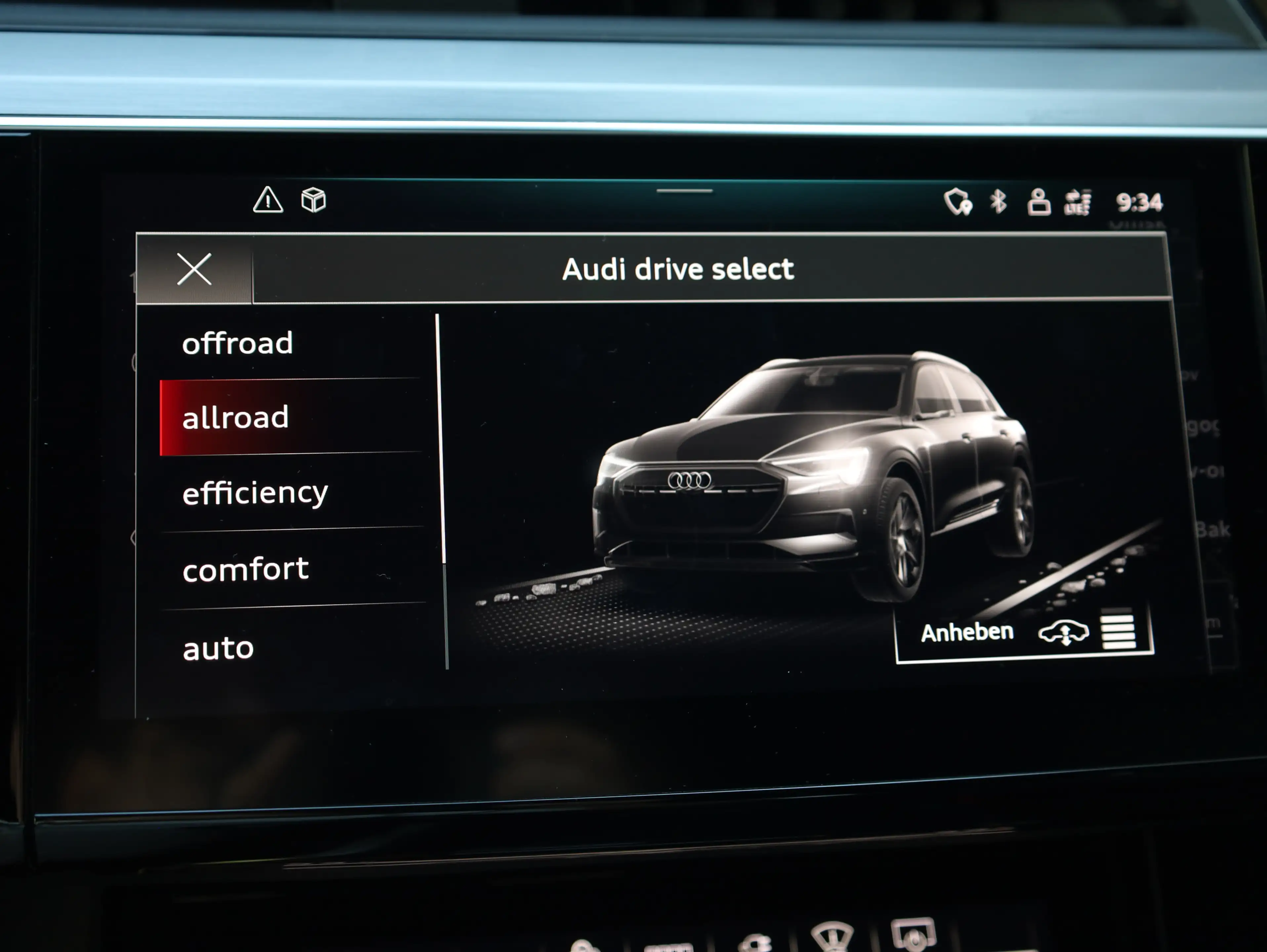 Audi e-tron 55 quattro S-Line*Memory*Luft*AHK*21Alu — photo 32