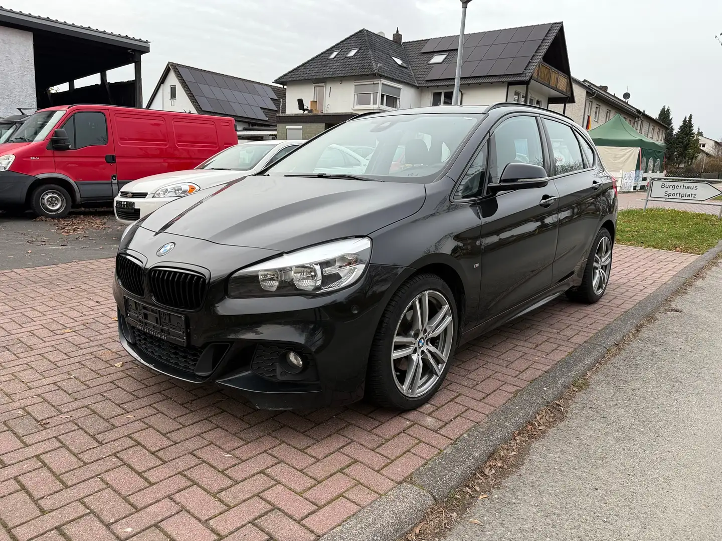 BMW 218 d Active Tourer M Sport Automatik Leder 18 Zoll Schwarz - 1