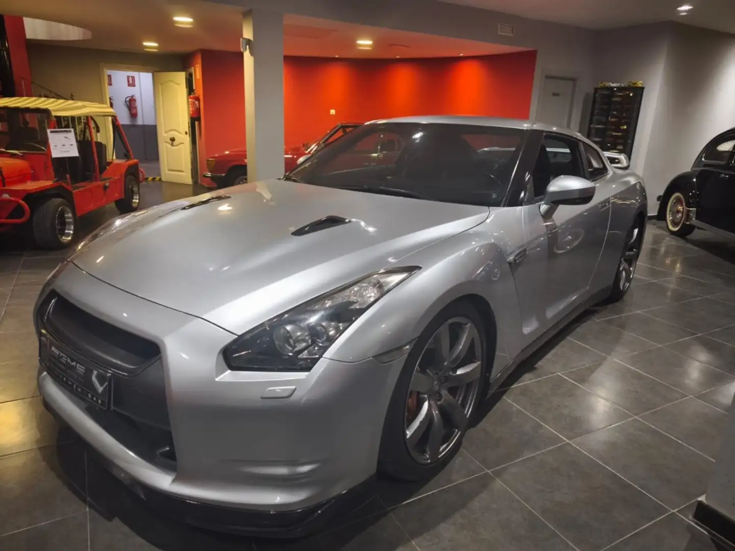 Nissan GT-R Premium Edition Aut. Argintiu - 2