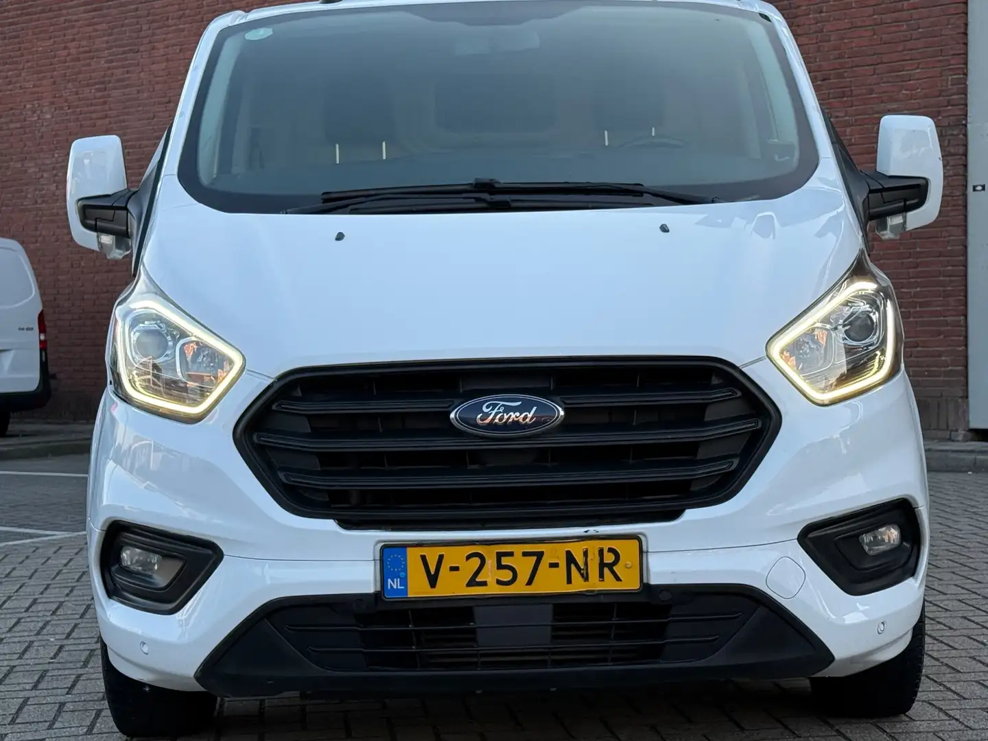 Ford Transit Custom 300 2.0 TDCI L1H1|AIRCO|1EIG|EURO6|GOEDONDERHOUDEN - 2