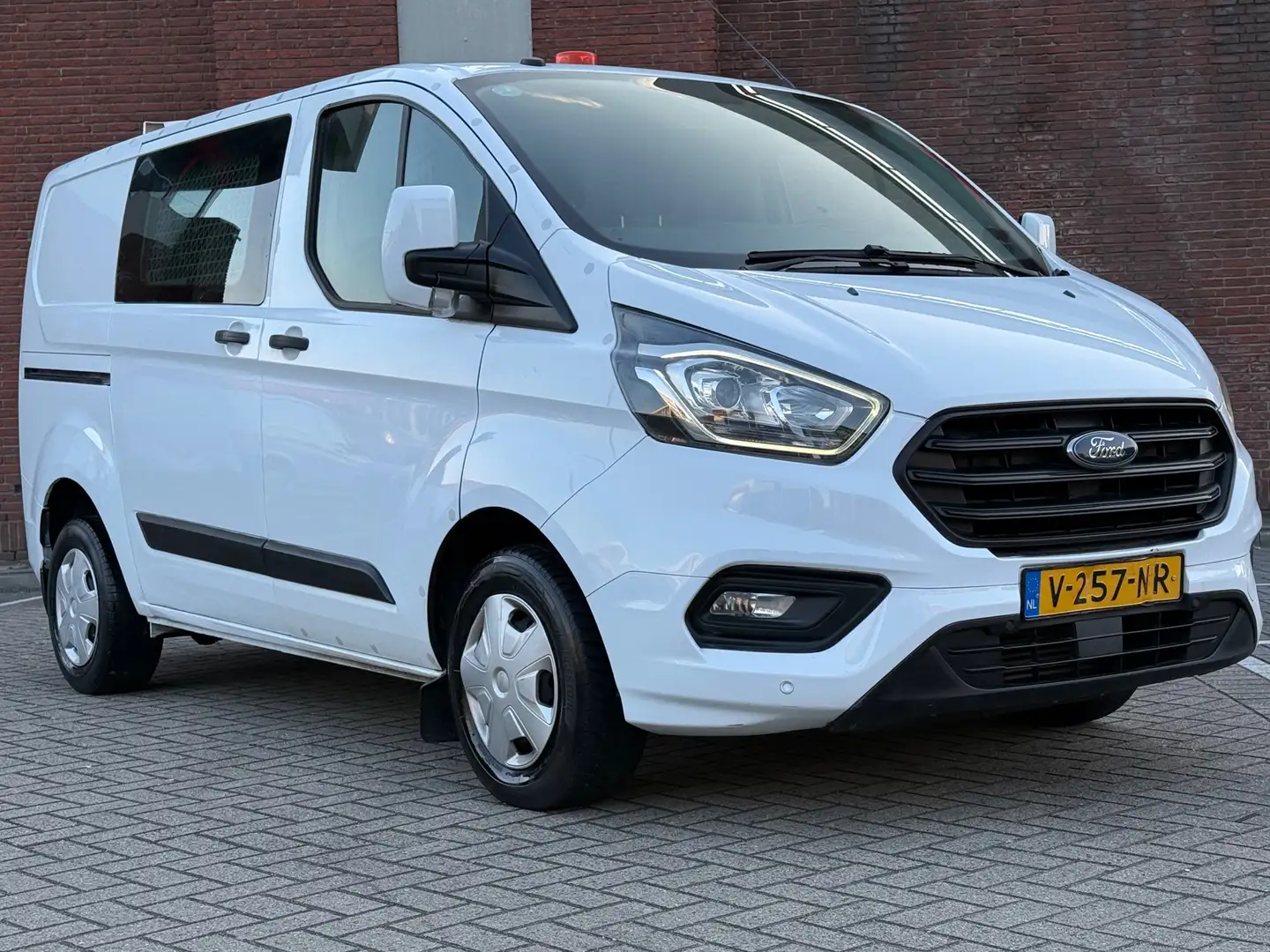 Ford Transit Custom 300 2.0 TDCI L1H1|AIRCO|1EIG|EURO6|GOEDONDERHOUDEN - 1