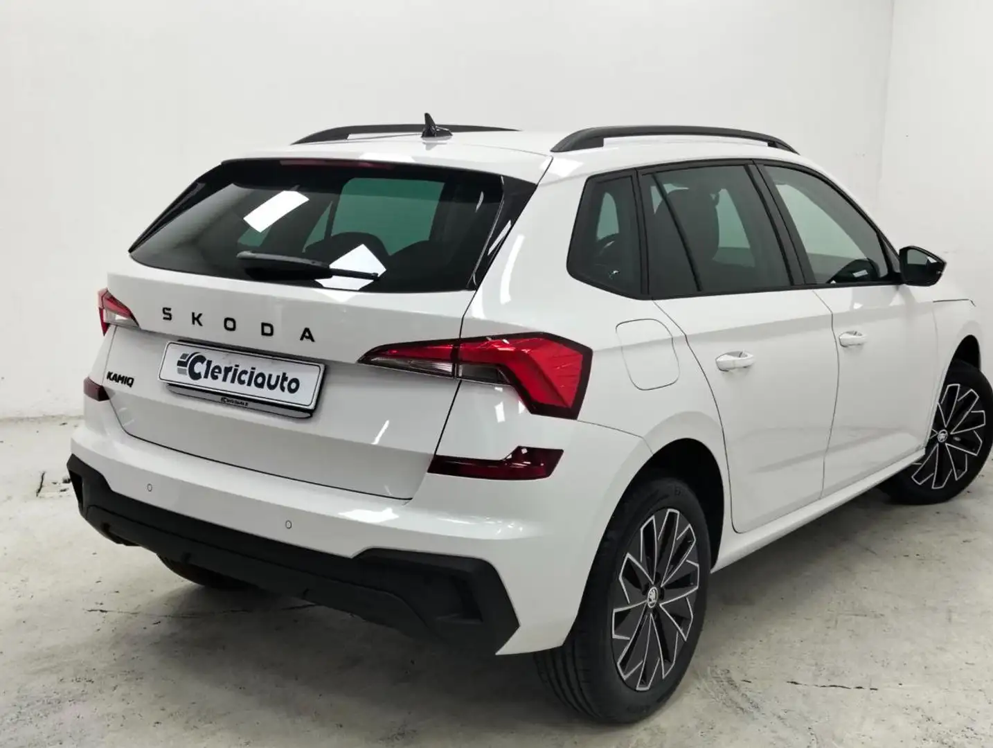 Skoda Kamiq 1.0 TSI 115 CV Black Dots (CONVENIENCE PACK) Bianco - 2
