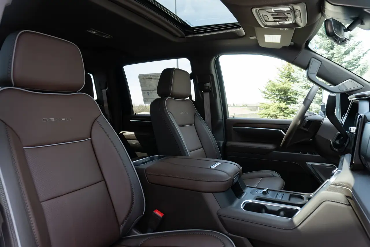 GMC Sierra 3500HD снимка GMC Sierra 3500HD