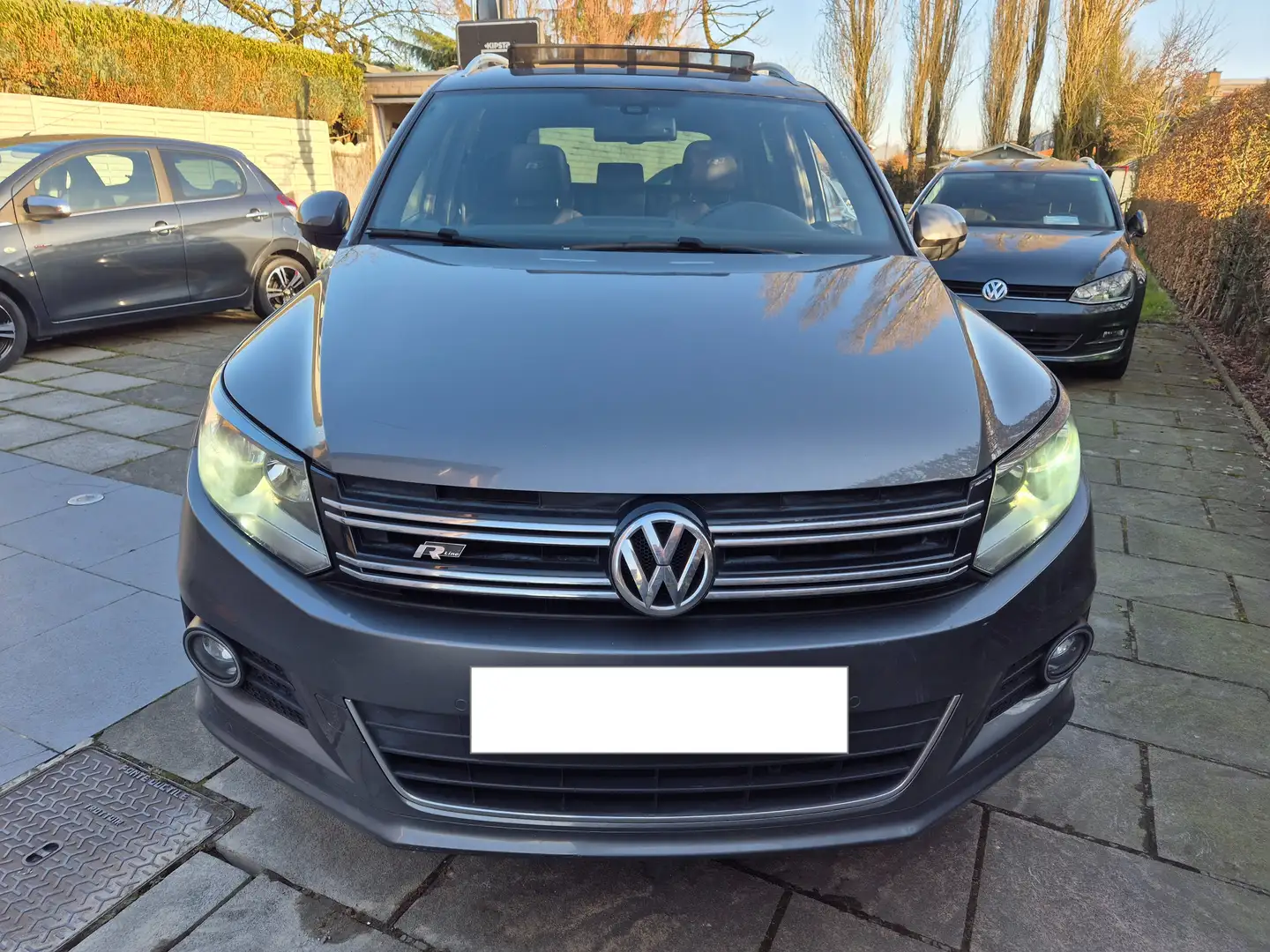 Volkswagen Tiguan Tiguan 2.0 TDi SCR 4Mo Sport Gris - 2