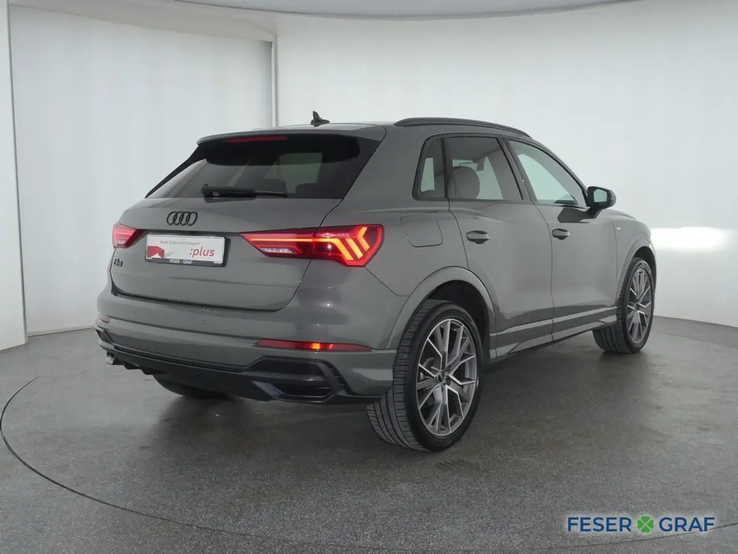 Audi Q3 S line 45 TFSI e S tronic LED/ Navi Plus/ Rückfahr Grau - 2