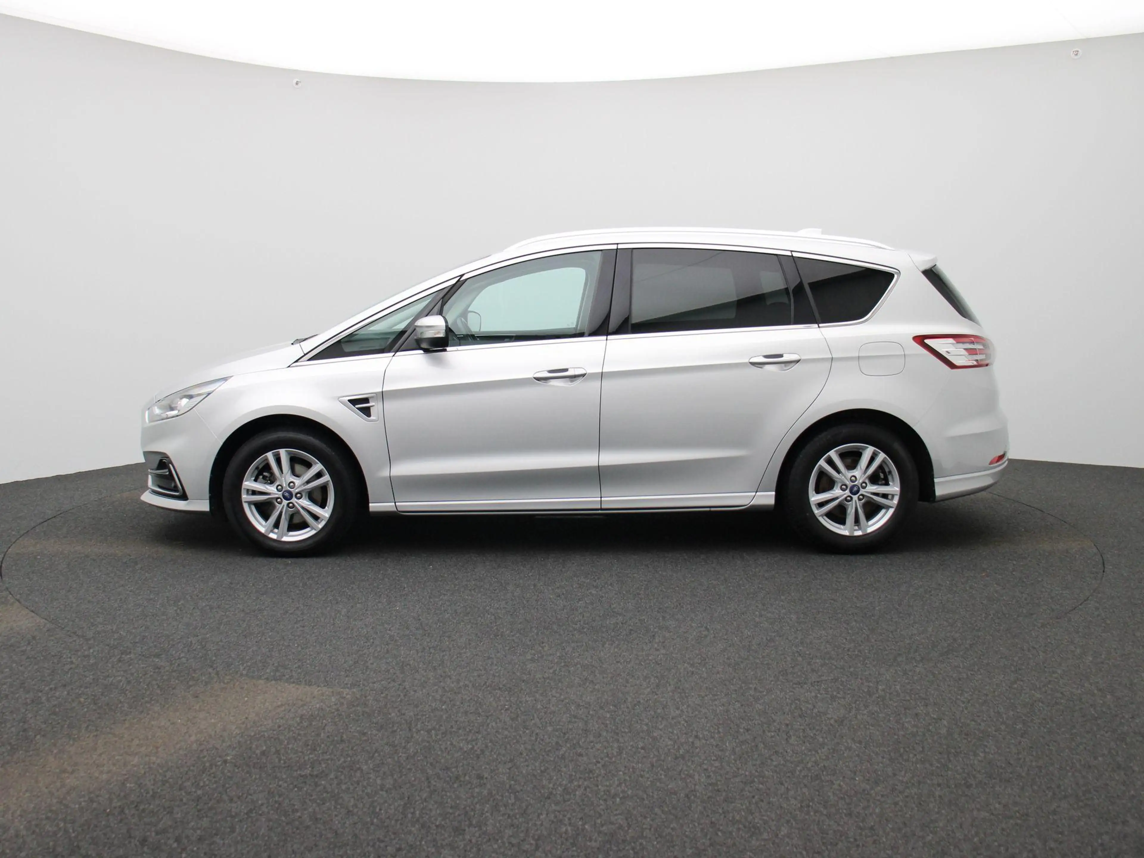 Ford S-Max 2.5 Duratec FHEV Titanium — photo 4