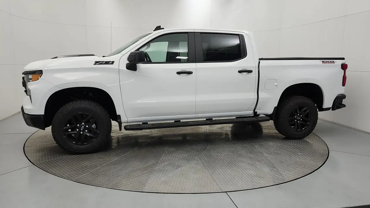 Chevrolet Silverado 1500 снимка Chevrolet Silverado 1500