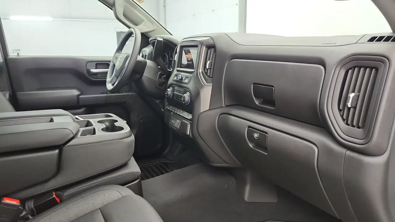 Chevrolet Silverado 1500 снимка Chevrolet Silverado 1500
