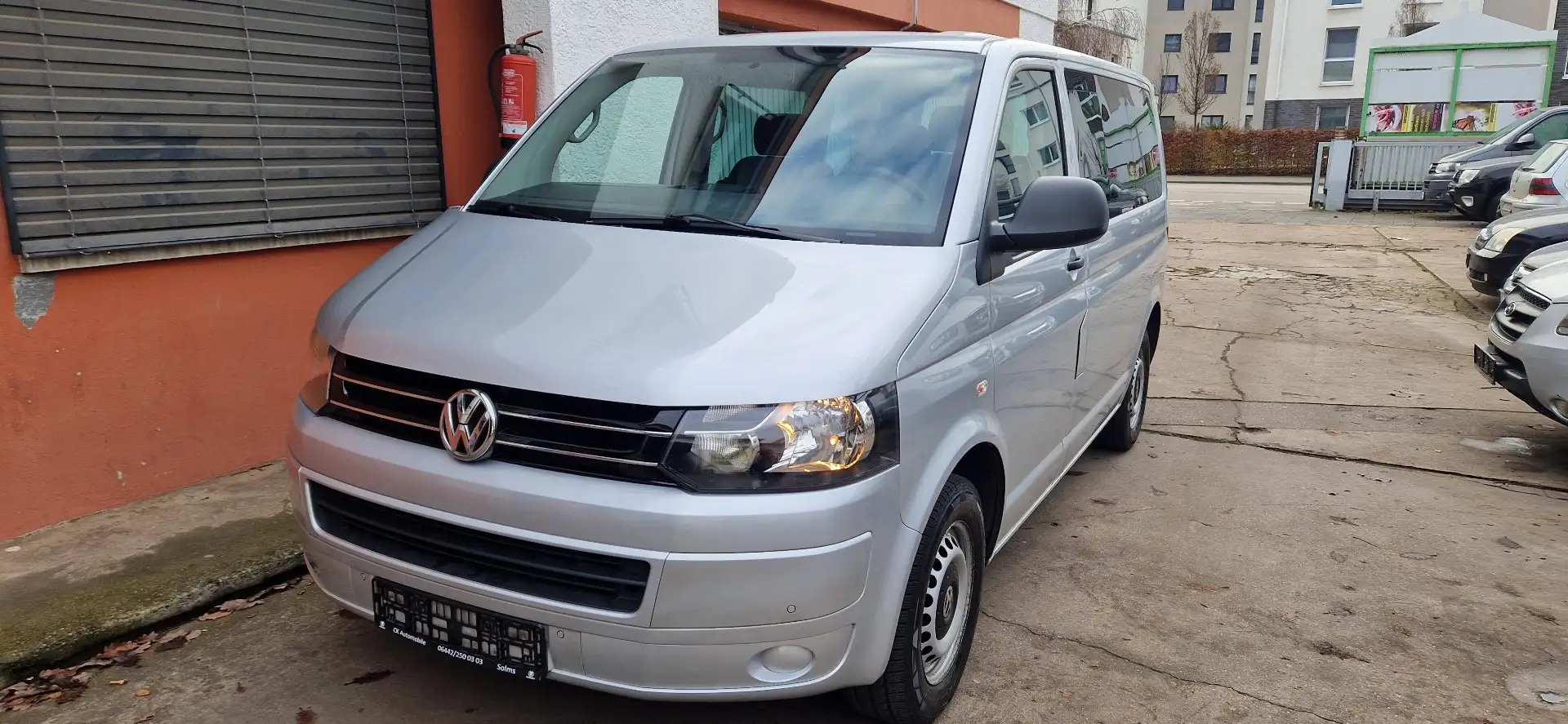 Volkswagen T5 Multivan Multivan Startline nur 120.000Km 1Hand Silber - 2