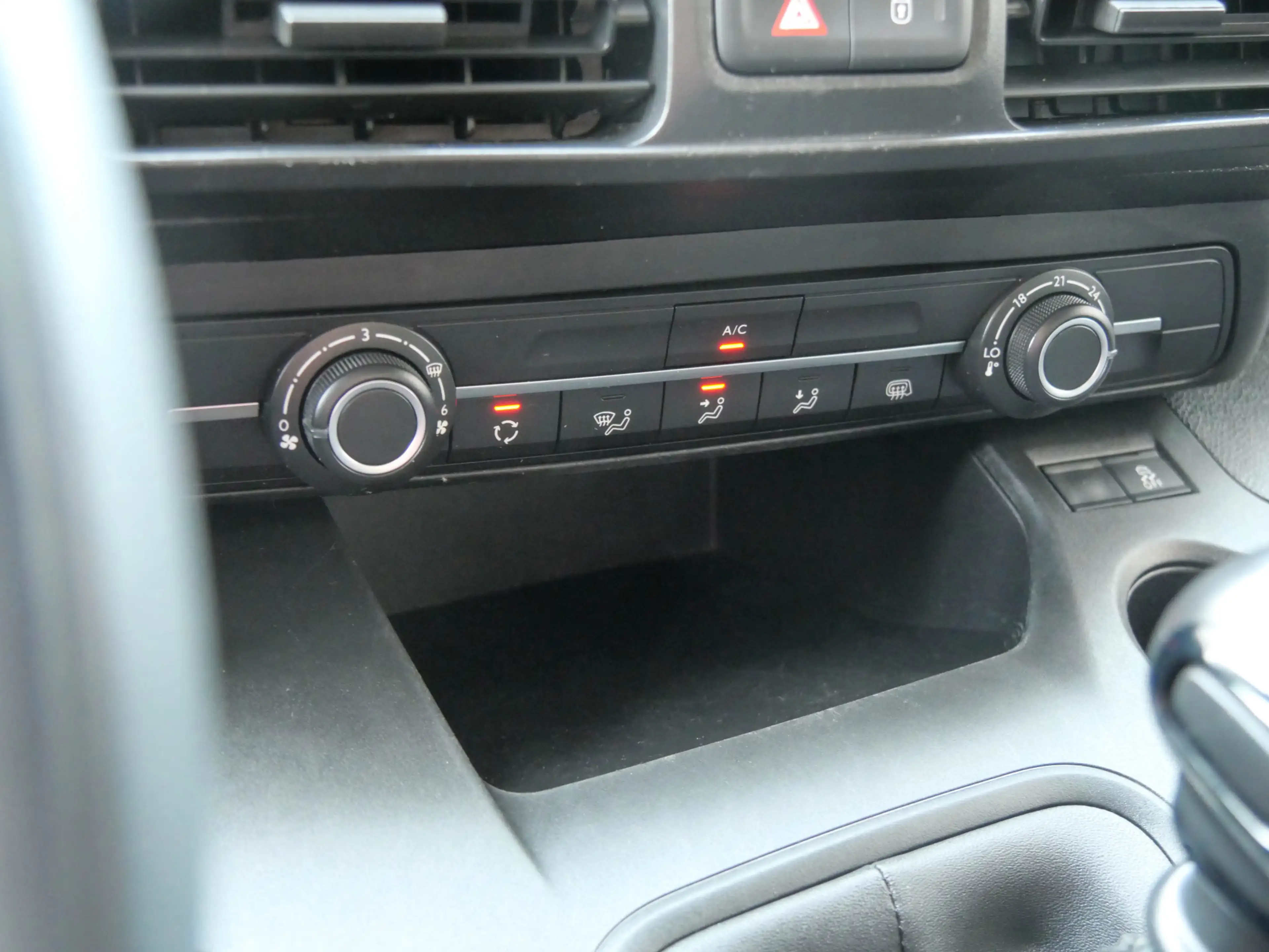 Citroen Berlingo 1.5 BlueHDI Control | BLUETOOTH | AIRCO | — photo 9