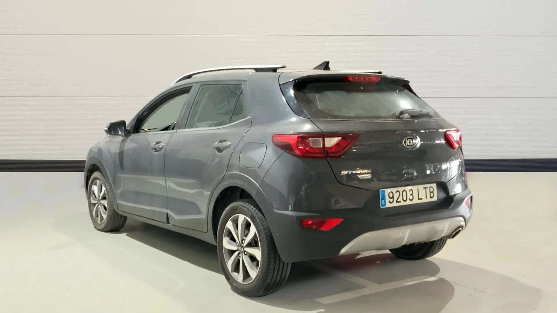 Kia Stonic 1.0 T-GDi MHEV DCT Drive 120 - 2