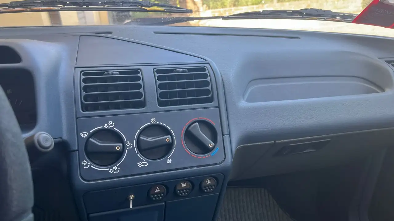 Peugeot 205 3p 1.1 XR, foto 7