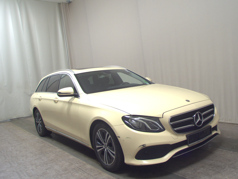 Mercedes-Benz E 200 T d Avantgarde Navi LED GSD Leder RFK — photo 3