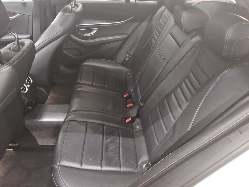 Mercedes-Benz E 200 T d Avantgarde Navi LED GSD Leder RFK — photo 12
