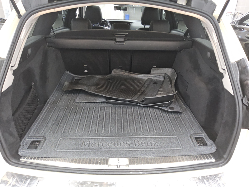 Mercedes-Benz E 200 T d Avantgarde Navi LED GSD Leder RFK — photo 11