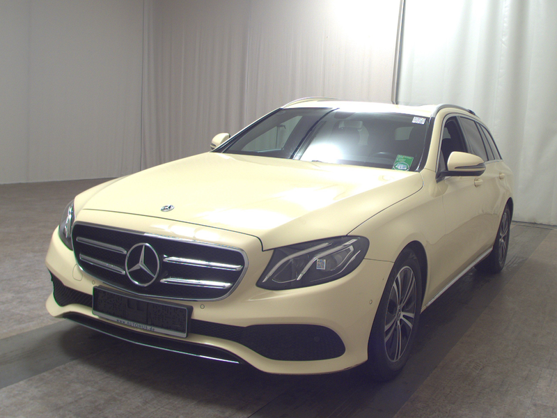 Mercedes-Benz E 200 T d Avantgarde Navi LED GSD Leder RFK — photo 2