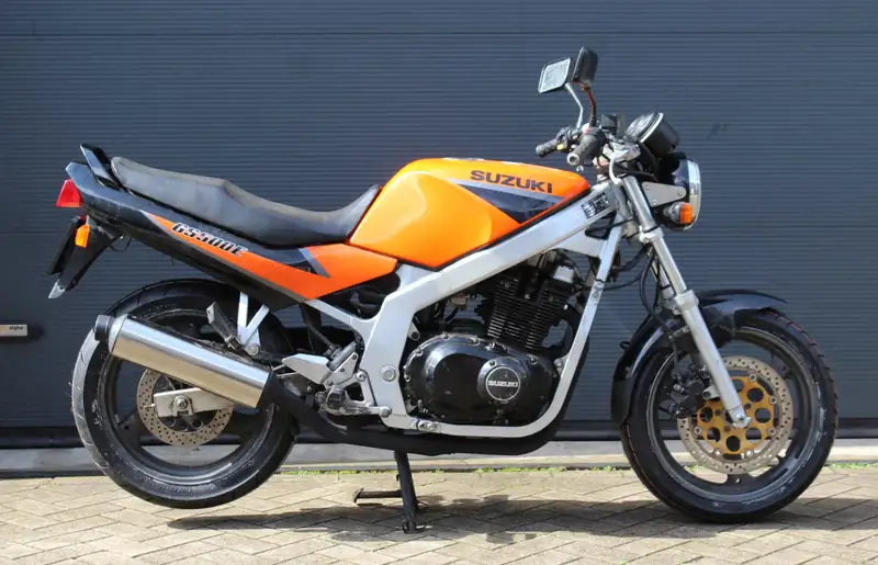 Suzuki GS 500