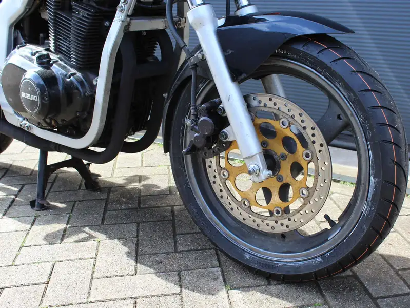Suzuki GS 500 - foto 2