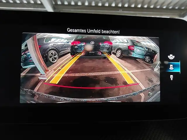 Mercedes-Benz V-Class view 12