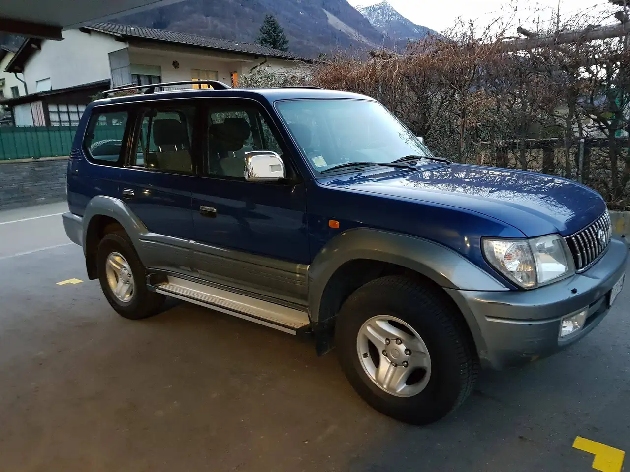Toyota Land Cruiser
