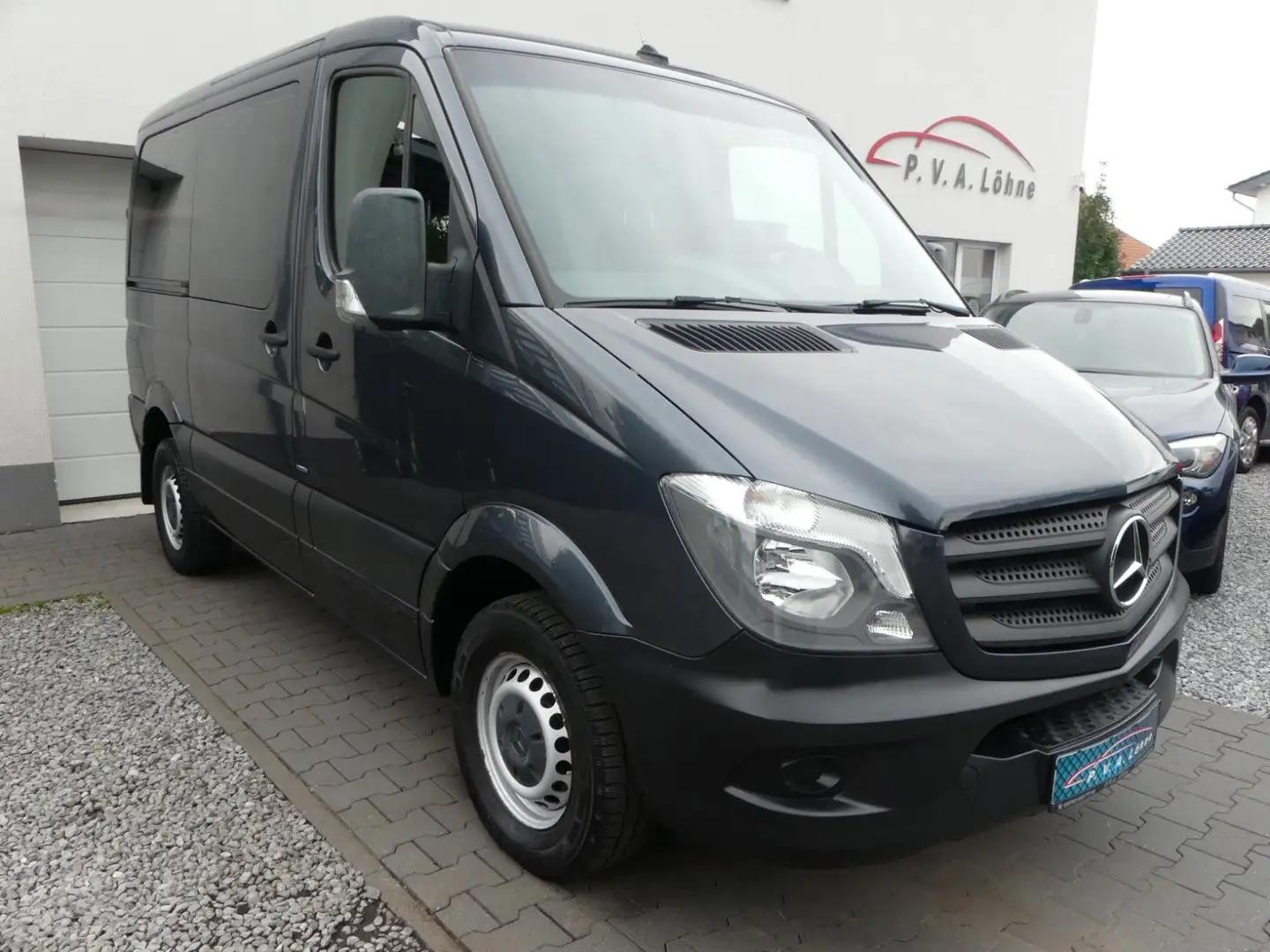 Mercedes-Benz Sprinter II 214 CDI Behindertengerecht | 5 Sitze Grijs - 1