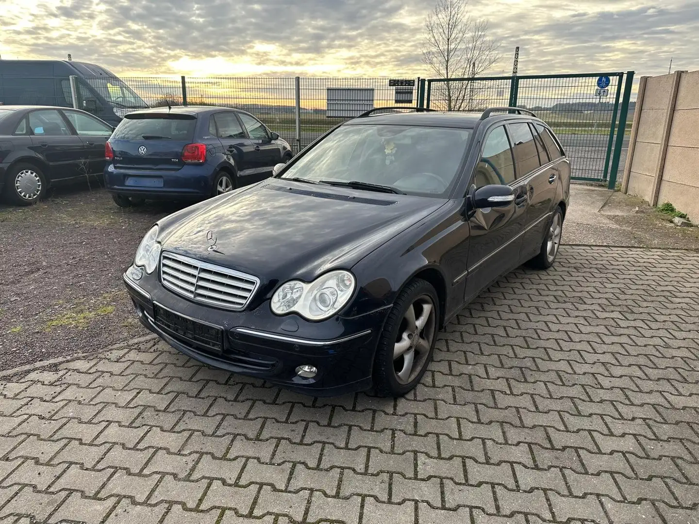 Mercedes-Benz C 180 C-Klasse T-Modell T Kompressor  Sport Edition Blau - 2